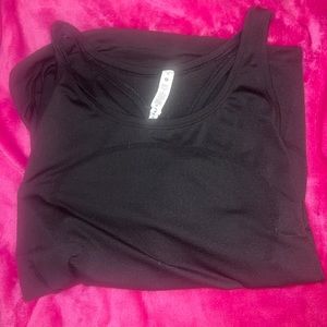 Never been worn Lululemon Swiftly Tech Racerback Tank Top 2.0